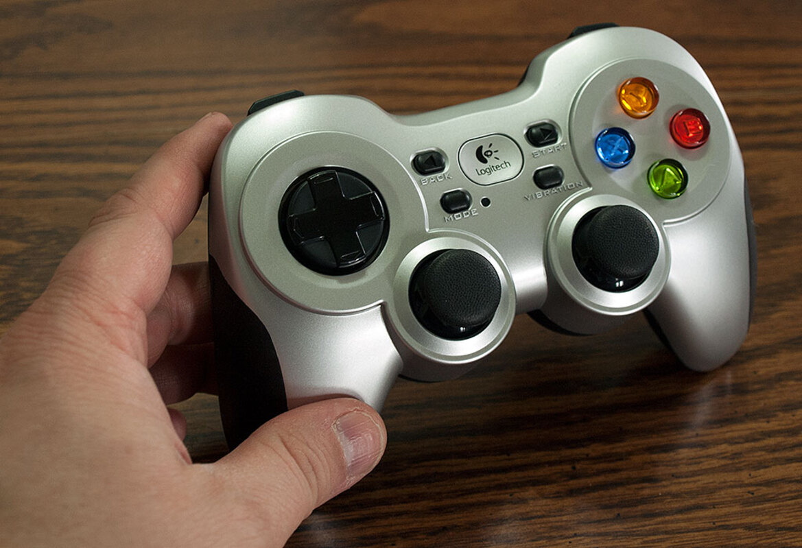 CyberPower Syber Vapor PC Gaming Console Review