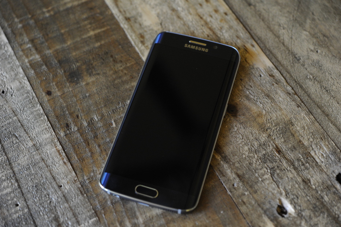 Samsung Galaxy S6 and S6 Edge Review