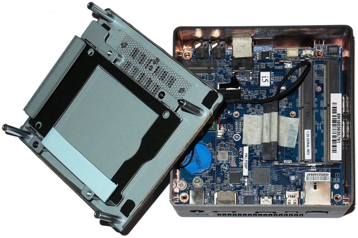 Gigabyte Brix S GB-BSi5HT-6200 Ultra Compact SFF PC Review
