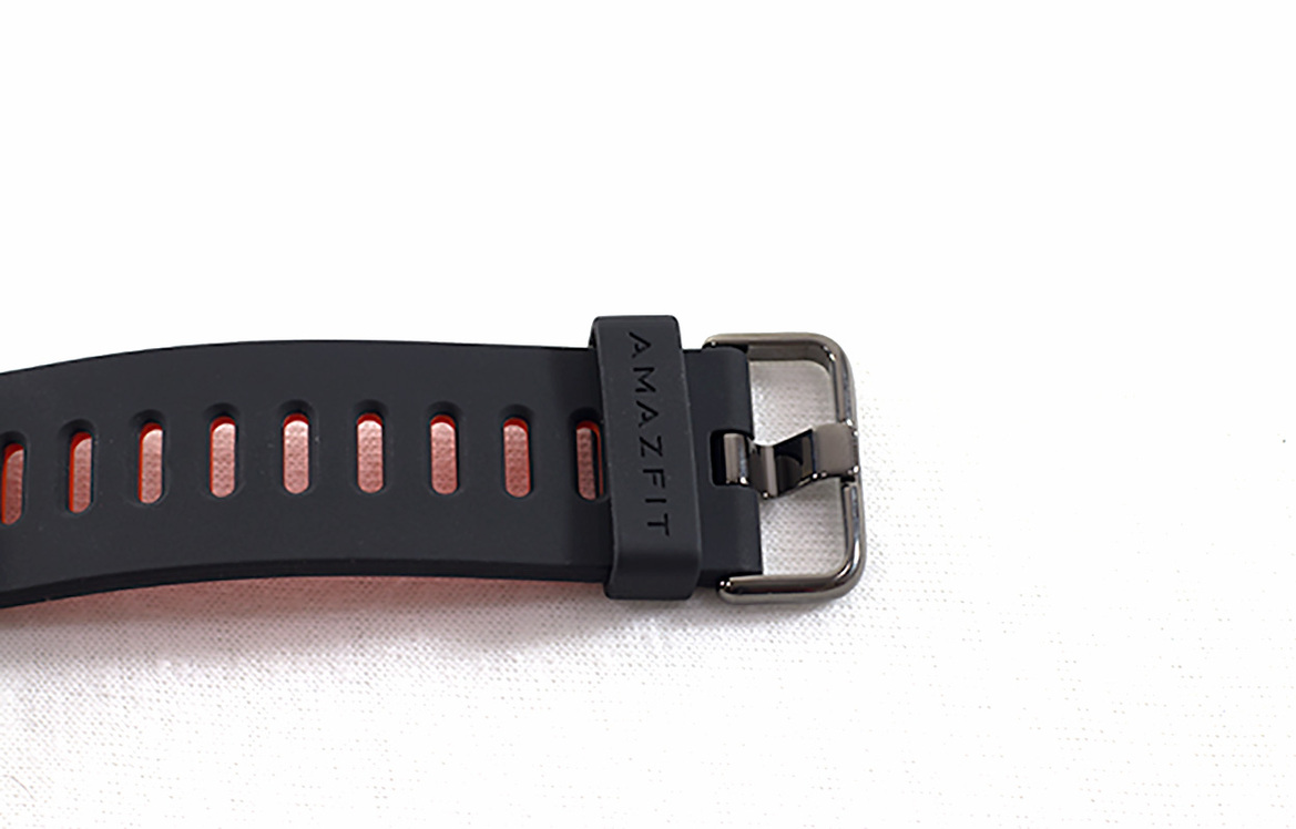 Amazfit Pace GPS Smartwatch Review: Sleek, Attractive, And Great Battery Life