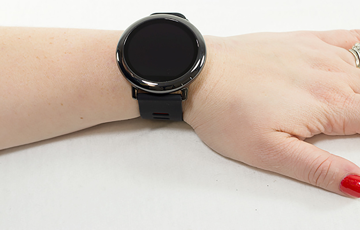 Amazfit Pace GPS Smartwatch Review: Sleek, Attractive, And Great Battery Life