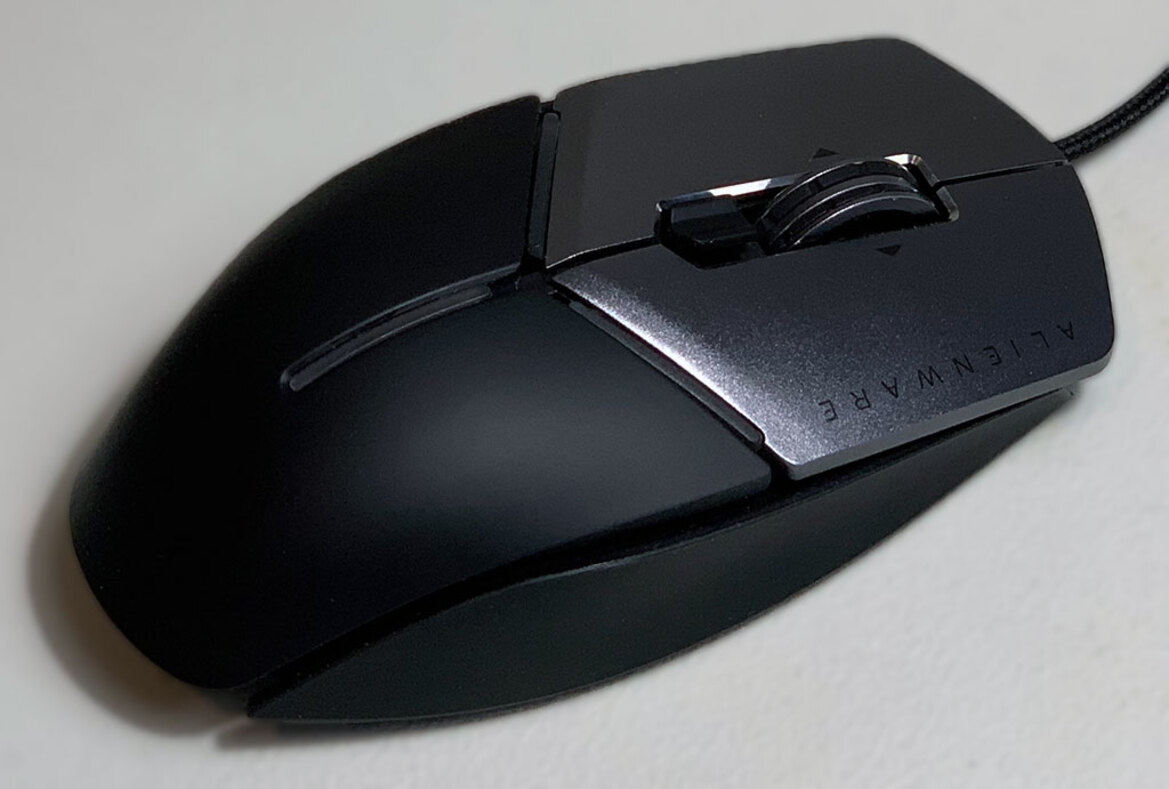 Alienware AW988 Wireless Headset And AW959 Elite Mouse Review