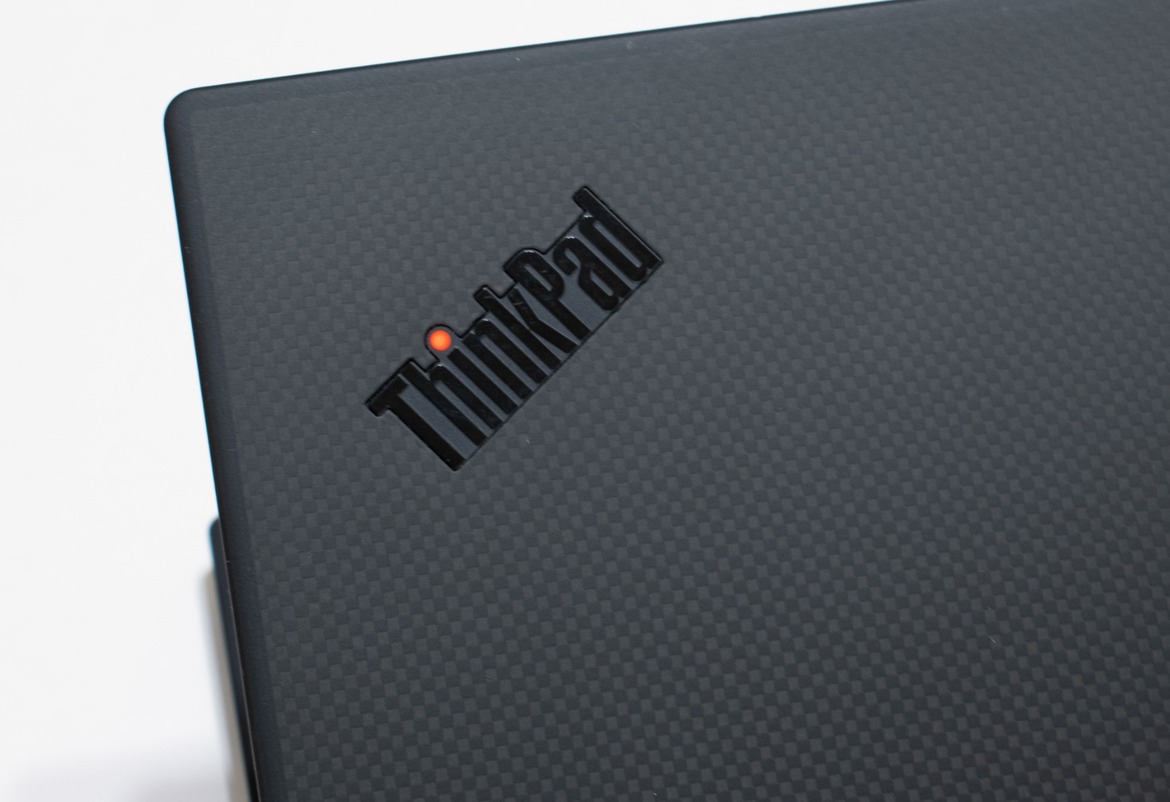 Lenovo ThinkPad X1 Carbon Review: Lenovo's 7th Gen Flagship Impresses
