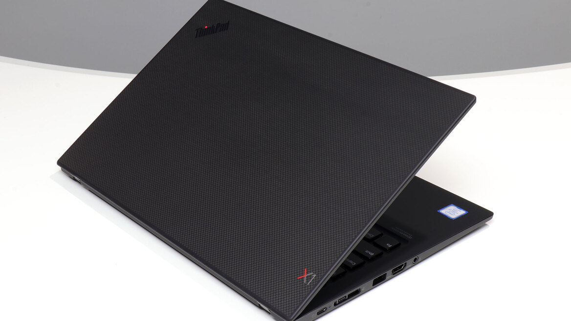 Lenovo ThinkPad X1 Carbon Review: Lenovo's 7th Gen Flagship Impresses