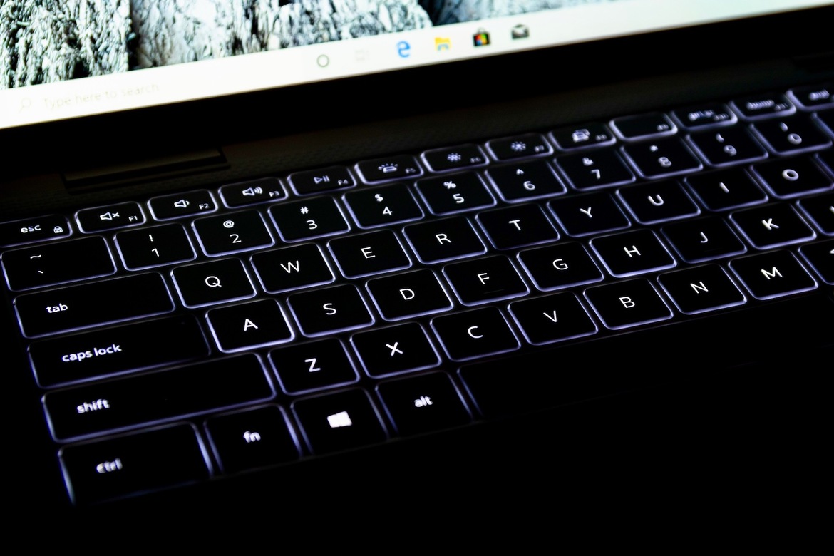 Dell XPS 13 2-In-1 (2019) Review: A Near-Perfect Intel 10th Gen Laptop