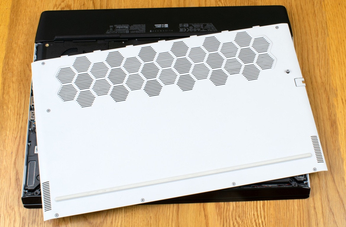 Alienware m15 R2 Review: Beautiful OLED, Beastly Performance