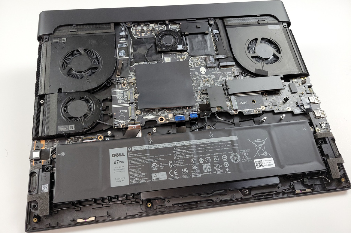 Alienware m18 R1 Laptop Review: Brawny Beauty, Untapped Potential