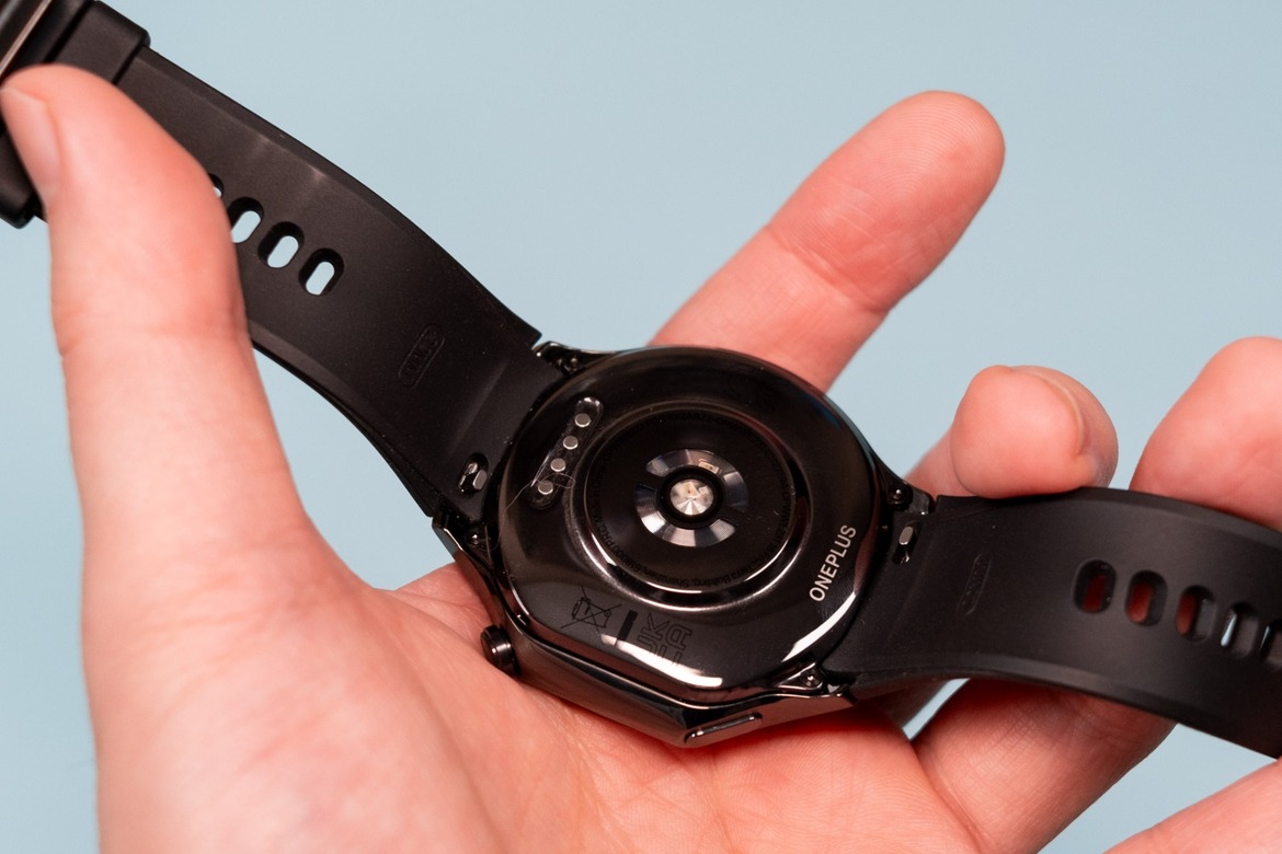 OnePlus Watch 2 Review: A Refined Wear OS Battery Life Titan
