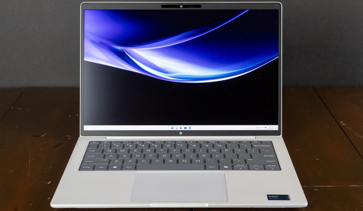 HP EliteBook 1040 G11 Review: A Road Warrior’s Secret Weapon
