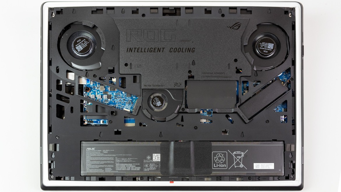 ASUS ROG Strix Scar 18 Review: RTX 5090 Infused Powerhouse