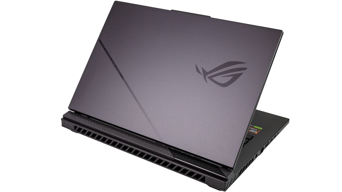 ASUS ROG Strix G16 Review: Balanced Performance Meets Gaming Value