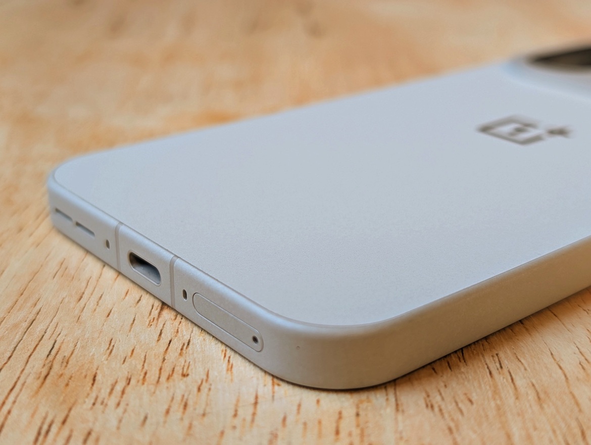 OnePlus 15 Review: Has The Flagship Killer Finally Settled?