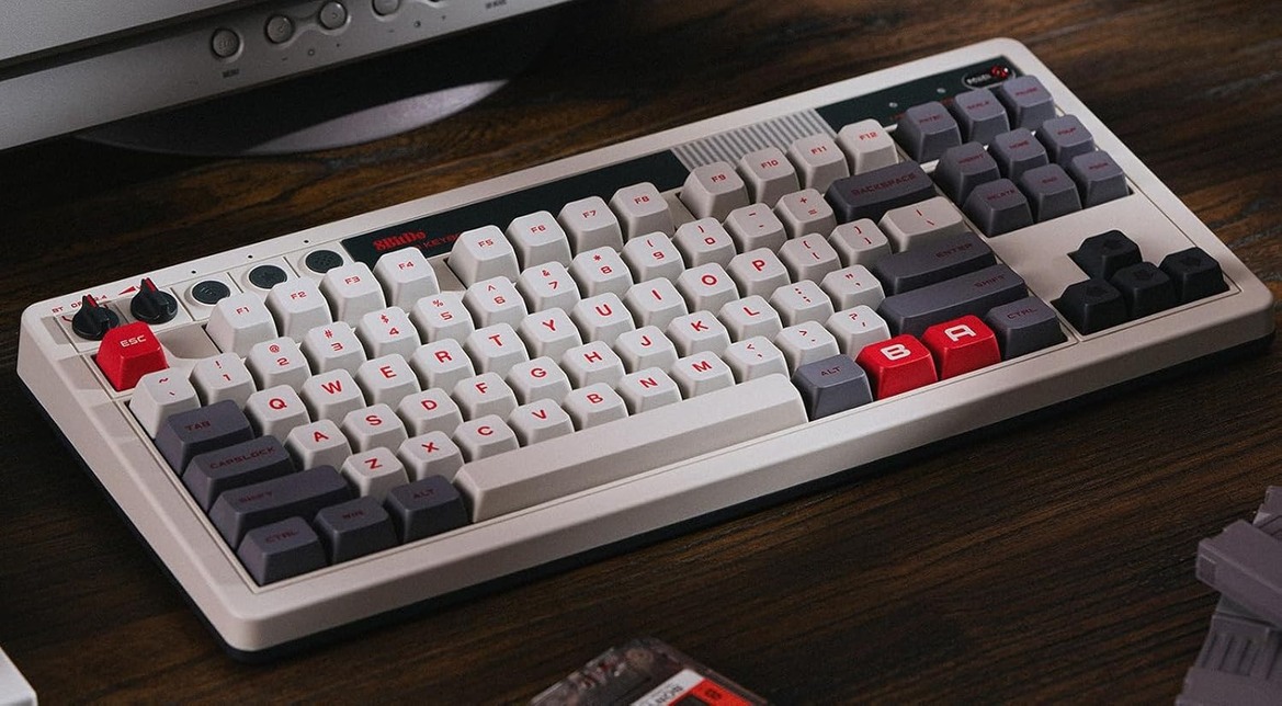 8BitDo's Retro R8 Mouse Is A Perfect Complement To Your NES-Themed Keyboard